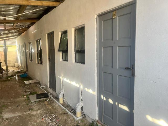 2 Bedroom Flat To Rent in Mandalay, Mitchells Plain