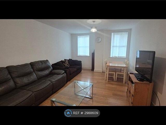 2 Bedroom Flat To Rent In Masters House, Ayelsubury, HP21