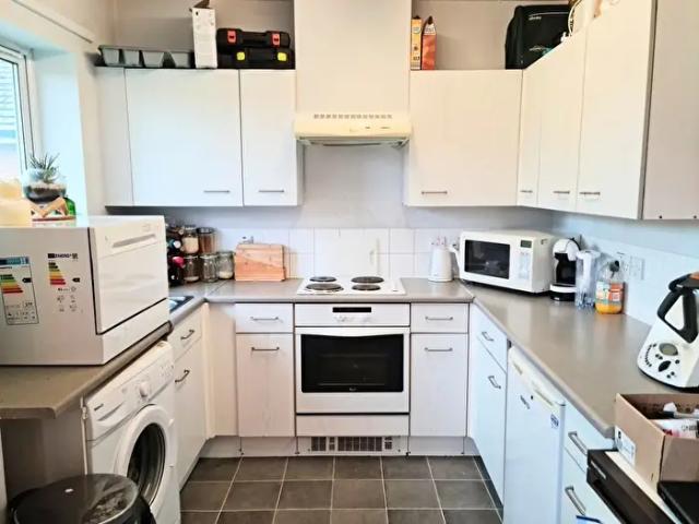 2 Bedroom Flat To Rent In Marmion Road Parry Court, Nottingham, NG3
