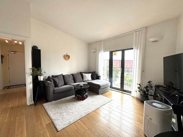 2 Bedroom Flat To Rent In Maritime Quarter, Swansea, SA1