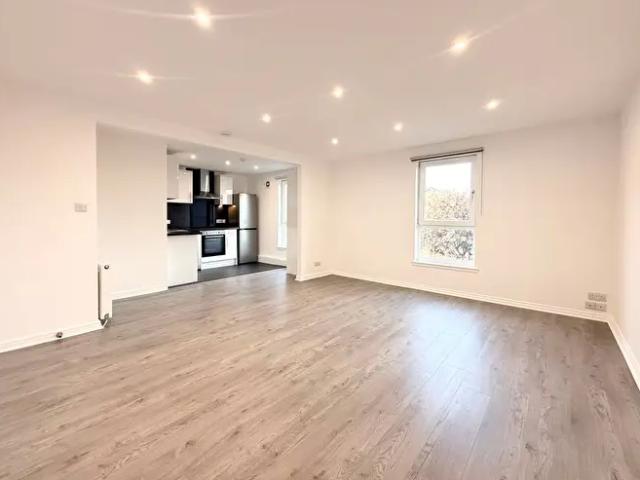 2 Bedroom Flat To Rent In Maukinfauld Road, Glasgow, G32