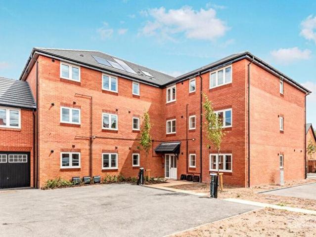 2 Bedroom Flat To Rent In Meadow House Drive, Coventry, CV4