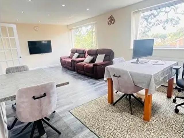 2 Bedroom Flat To Rent In Milcote Road, Solihull, B91