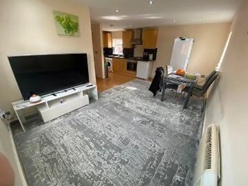 2 Bedroom Flat To Rent In Military Road, Northampton, NN1