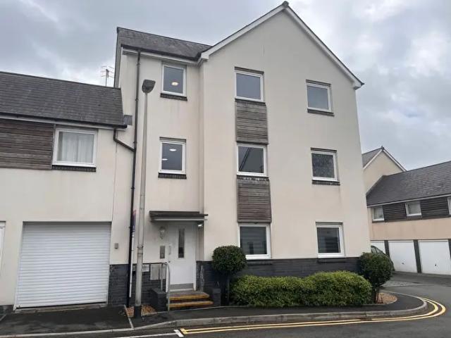 2 Bedroom Flat To Rent In Minotaur Way, Swansea, SA1