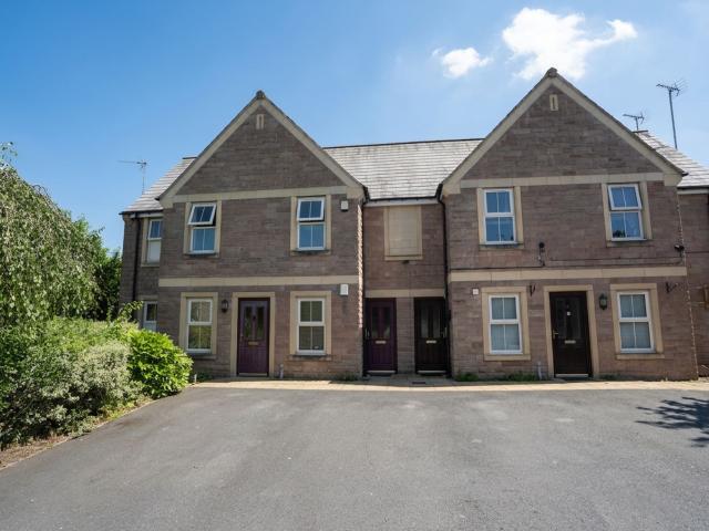 2 bedroom flat to rent in moss house court mosborough s20