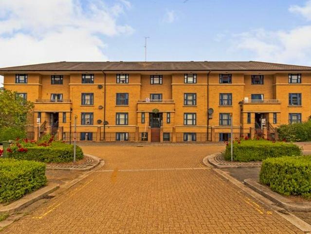 2 Bedroom Flat To Rent In North Third Street, Milton Keynes, Buckinghamshire, MK9