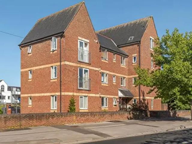 2 Bedroom Flat To Rent In Oxford Road, Oxford, OX4
