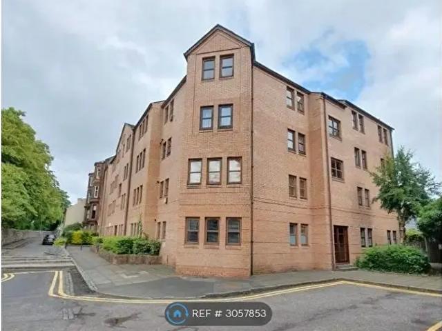 2 Bedroom Flat To Rent In Oakshaw Street East, Paisley, PA1