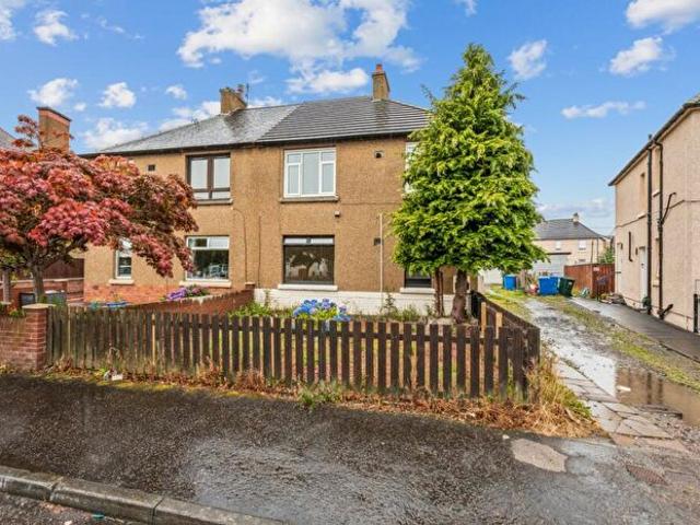 2 Bedroom Flat To Rent In Ochil Street, Grangemouth, Stirling, FK3