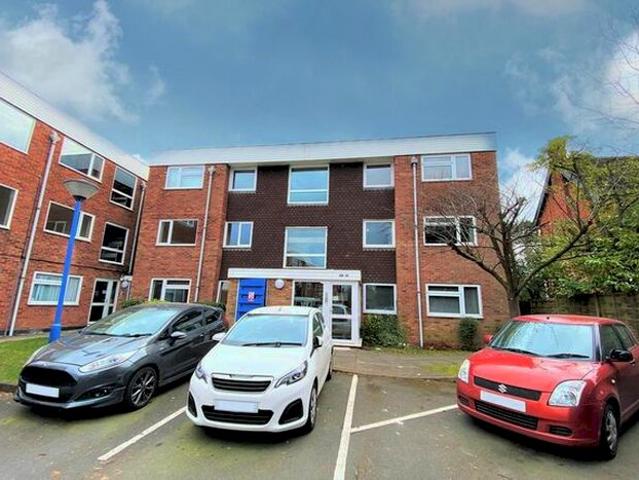 2 Bedroom Flat To Rent In Old Warwick Court, Old Warwick Road, Solihull, B92