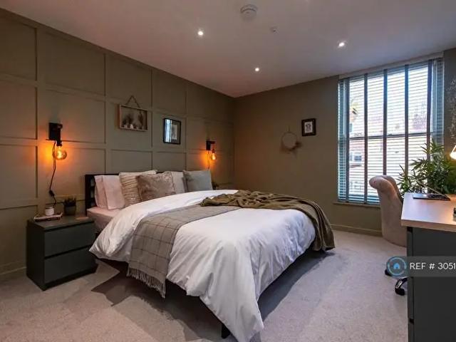2 Bedroom Flat To Rent In Oriel House, Northampton, NN1