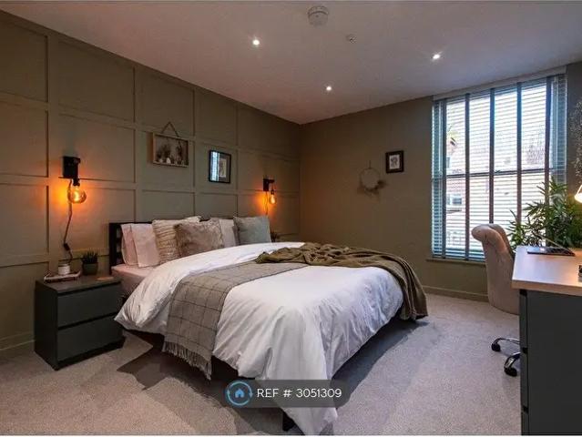 2 Bedroom Flat To Rent In Oriel House, Northampton, NN1