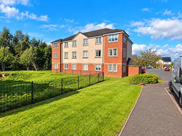 2 Bedroom Flat To Rent In Orissa Drive, Dumbarton, G82