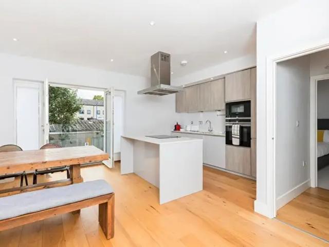 2 Bedroom Flat To Rent In Avenue Road, Leamington Spa, CV31
