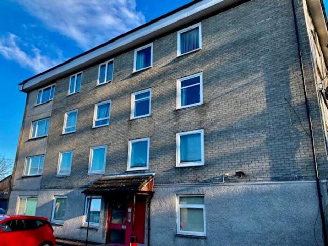 2 Bedroom Flat To Rent In Abbotsford Drive, FK3