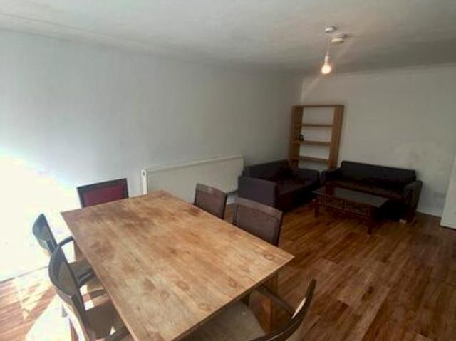 2 Bedroom Flat To Rent In Adare Drive, Coventry, CV3