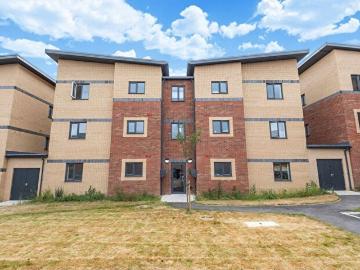 2 Bedroom Flat To Rent In Ainger Close, Aylesbury, HP19
