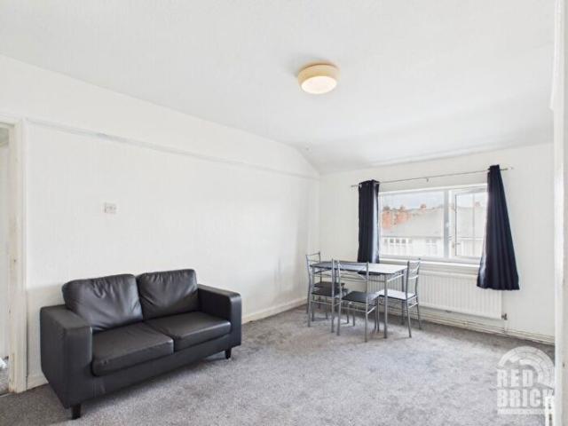 2 Bedroom Flat To Rent In Albany Road, Coventry, CV5