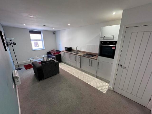 2 Bedroom Flat To Rent In Arden Street, CV37