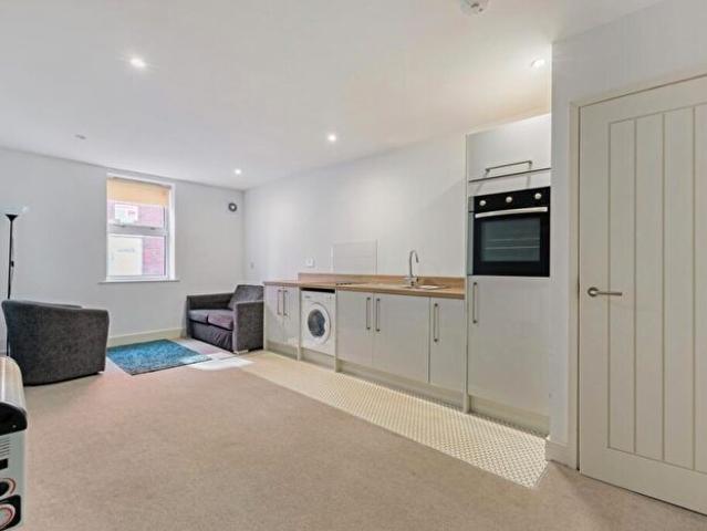 2 Bedroom Flat To Rent In Arden Street Stratford upon Avon, CV37