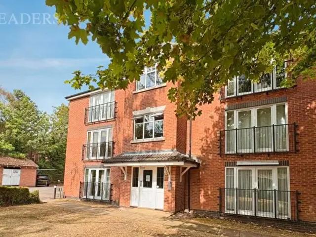 2 Bedroom Flat To Rent In Burton Road, Derby, Derbyshire, DE23