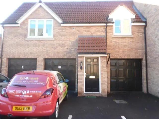 2 Bedroom Flat To Rent In Babbage Crescent, NN17