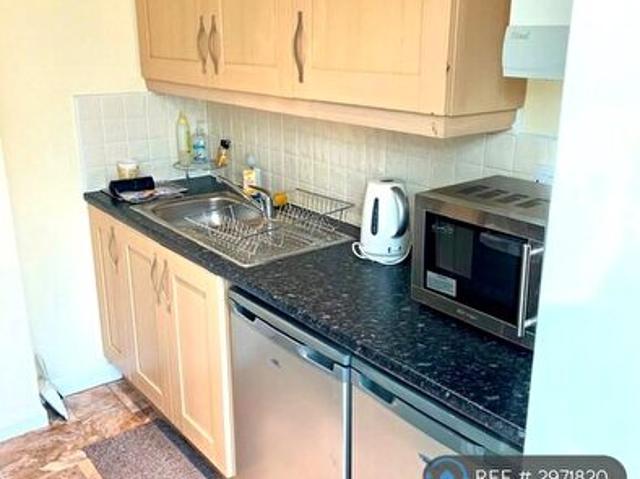 2 Bedroom Flat To Rent In Badgerdale Way, Littleover, Derby, DE23