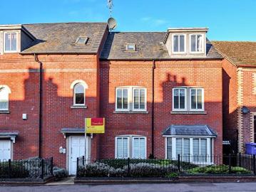 2 Bedroom Flat To Rent In Banbury, Oxfordshire, OX16