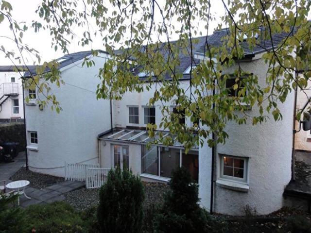 2 Bedroom Flat To Rent In Barnton Street, Stirling, FK8