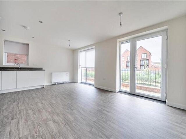 2 Bedroom Flat To Rent In Bedroom Property In Old Wharf, Leicester, LE3