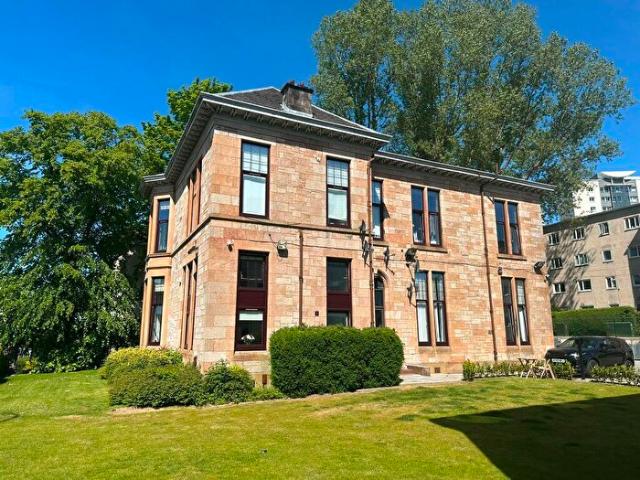 2 Bedroom Flat To Rent In Berryknowes Road, Cardonald, Glasgow, G52