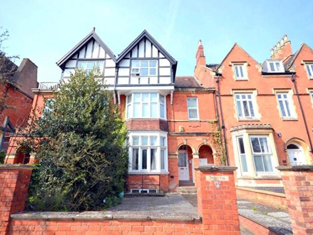 2 Bedroom Flat To Rent In Billing Road, Northampton, NN1