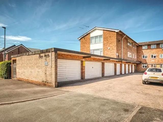 2 Bedroom Flat To Rent In Blagreaves Avenue, Littleover, Derby, DE23