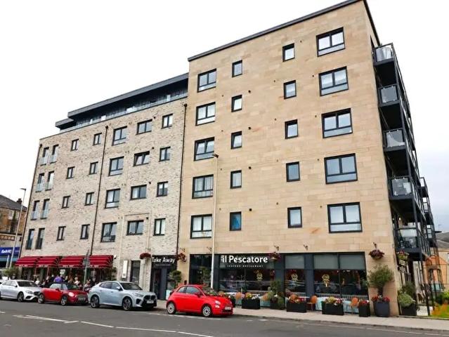 2 Bedroom Flat To Rent In Bridge Street, Paisley, PA1