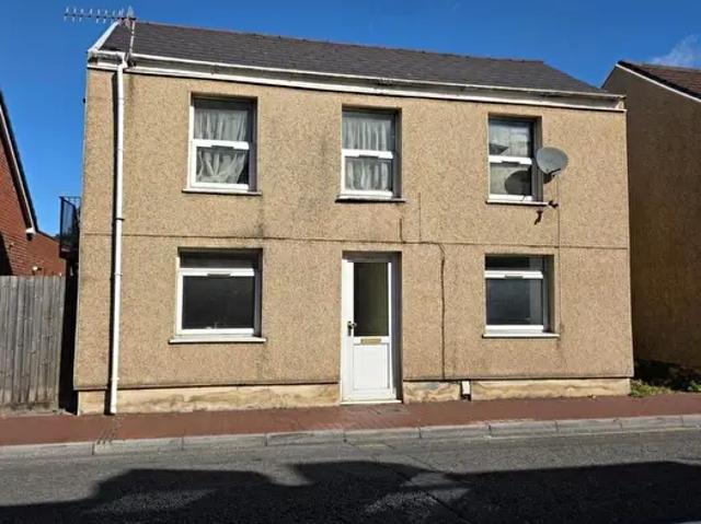 2 Bedroom Flat To Rent In Briton Ferry Road, Neath, SA11