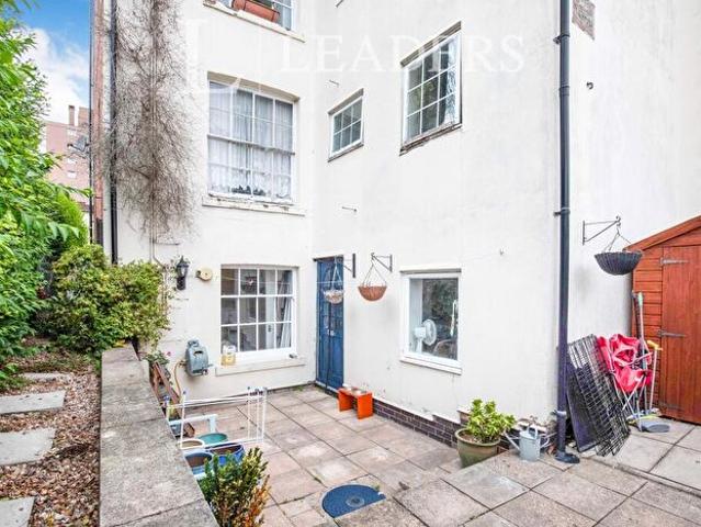 2 Bedroom Flat To Rent In Brunswick Street, CV31
