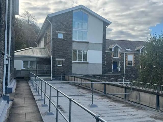2 Bedroom Flat To Rent In Bryn Ardwyn, Aberystwyth, SY23