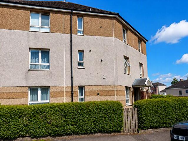 2 Bedroom Flat To Rent In Calder Street, Glasgow, G42