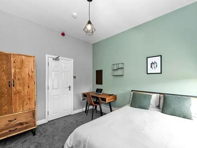 2 Bedroom Flat To Rent In Clarendon Street, City Centre, Nottingham, NG1