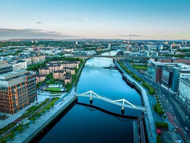 2 Bedroom Flat To Rent In Clyde Place, Glasgow, G5