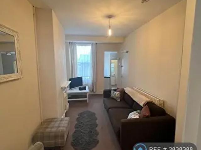 2 Bedroom Flat To Rent In Colwick Road Nottingham, Nottingham, NG2