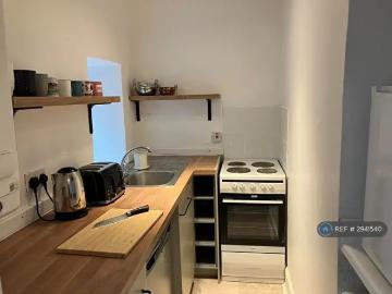 2 Bedroom Flat To Rent In Cowane Street, Stirling, FK8