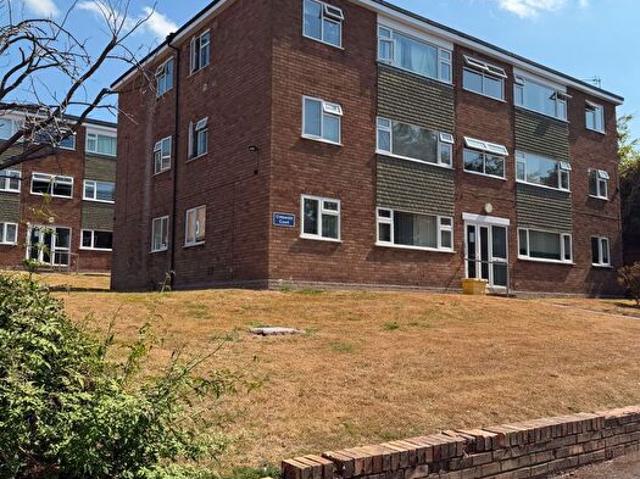 2 Bedroom Flat To Rent In Cotswold Court, Hill Village Road, Sutton Coldfield, B75