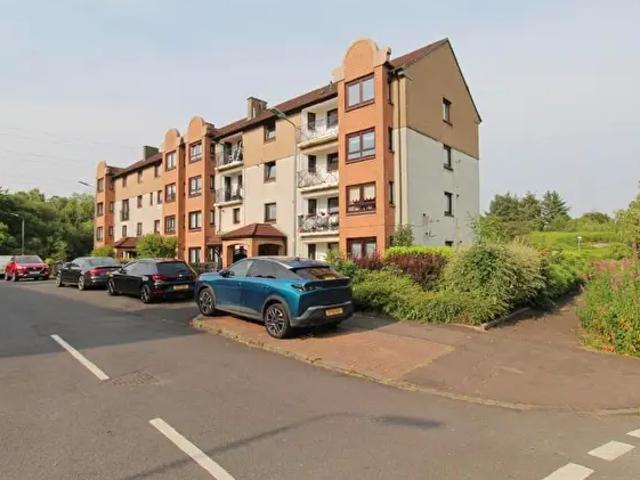 2 Bedroom Flat To Rent In Craigton Street, Clydebank, G81