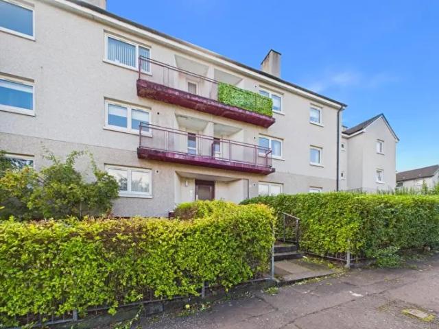 2 Bedroom Flat To Rent In Croftfoot Road, Croftfoot, G45