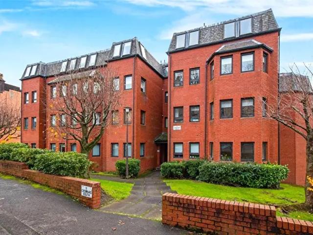 2 Bedroom Flat To Rent In Crown Road South, Glasgow, G12