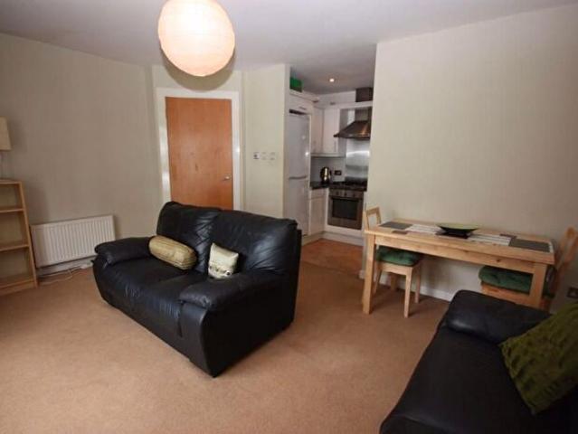 2 Bedroom Flat To Rent In Dunblane Street, Glasgow, G4