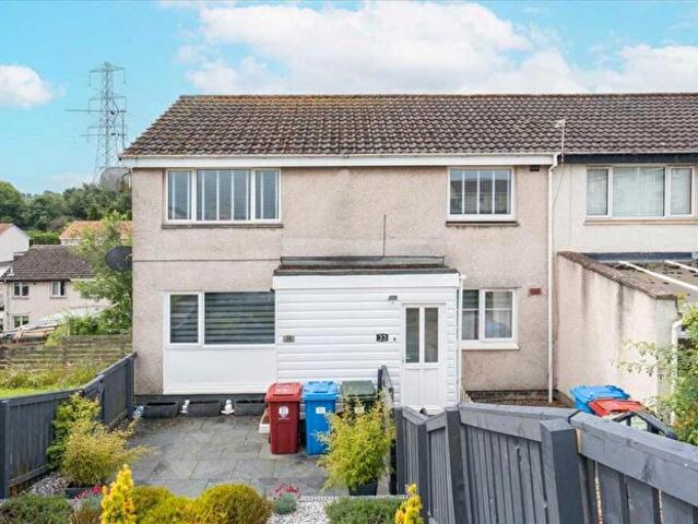 2 Bedroom Flat To Rent In Dunvegan Place, Polmont, FK2