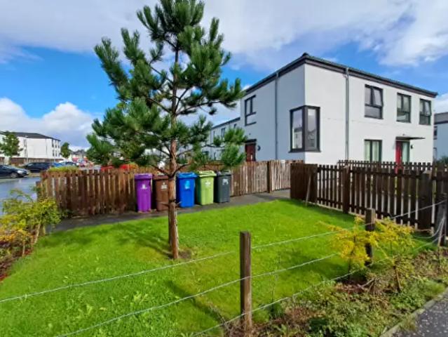 2 Bedroom Flat To Rent In Dunwan Avenue, Glasgow, G13